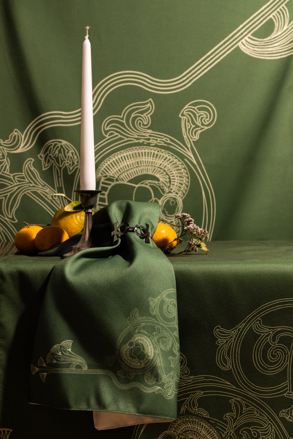 Roman Lotus Green napkins