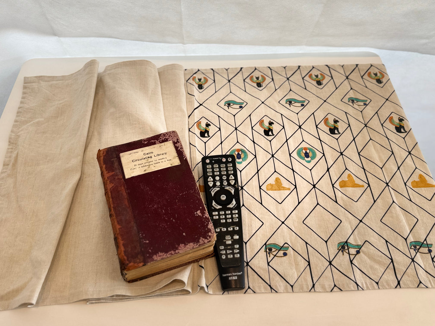 Runner- Good luck Symbols linen